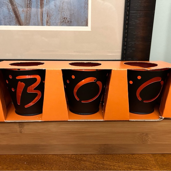 Hallmark Halloween BOO 3 Piece Tealight Holders - Picture 4 of 9